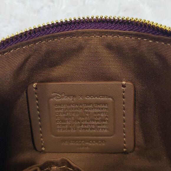 Disney X Coach Corner Zip Wristlet In Signature Canvas With Patches - Picture 5 of 7